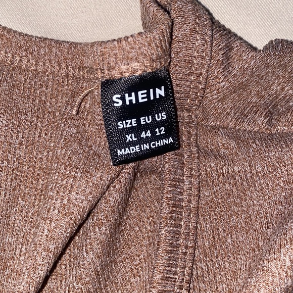 Maternity lot please look at all the photos. - Picture 4 of 9